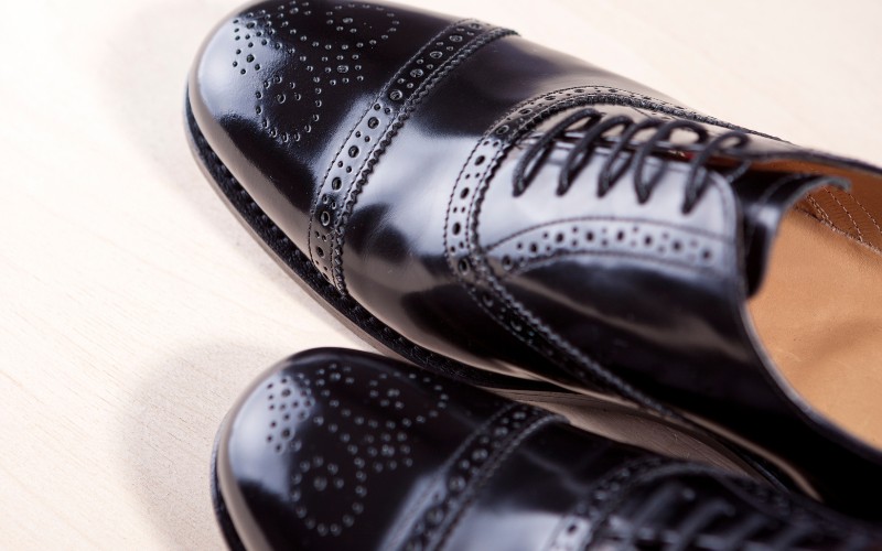 Giày Oxford brogue