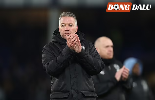 HLV Darren Ferguson trước trận đã nhấn mạnh ông sẽ cho Tyler Young dự bị, nhưng không bảo đảm anh sẽ ra sân