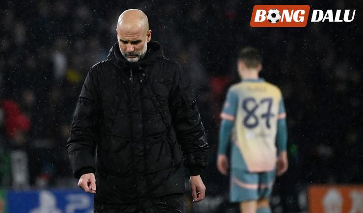 Pep Guardiola đang trải qua những ngày tháng khó khăn nhất trong cuộc đời