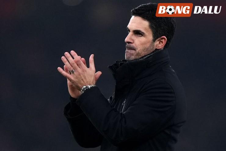 Mikel Arteta xác nhận Arsenal đang tìm mua tiền đạo