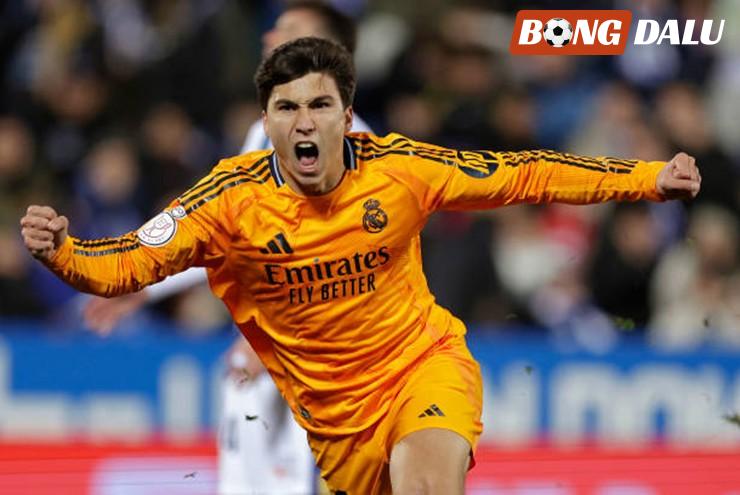 Gonzalo Garcia mang lại chiến thắng vất vả cho Real Madrid