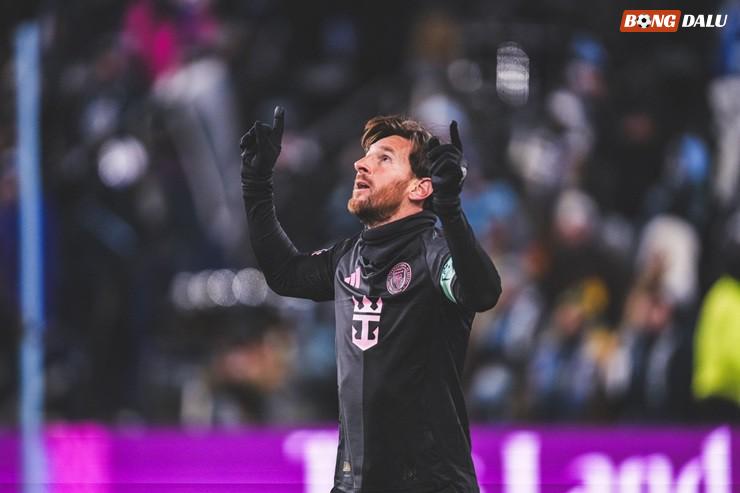 Messi tạo ra sự khác biệt của trận đấu