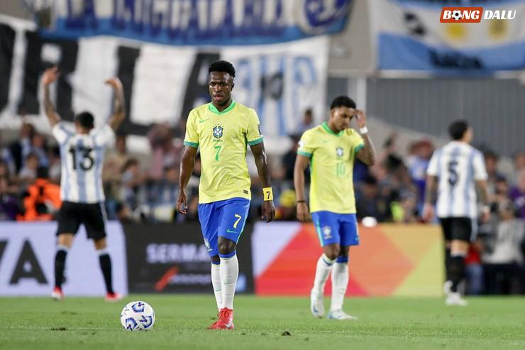 Brazil vừa thua thảm đại kình địch Argentina