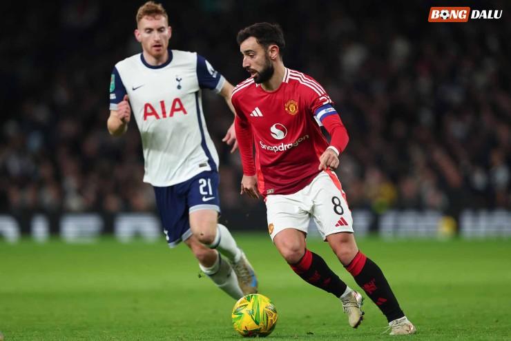 MU phải thắng Tottenham trong trận chung kết Europa League