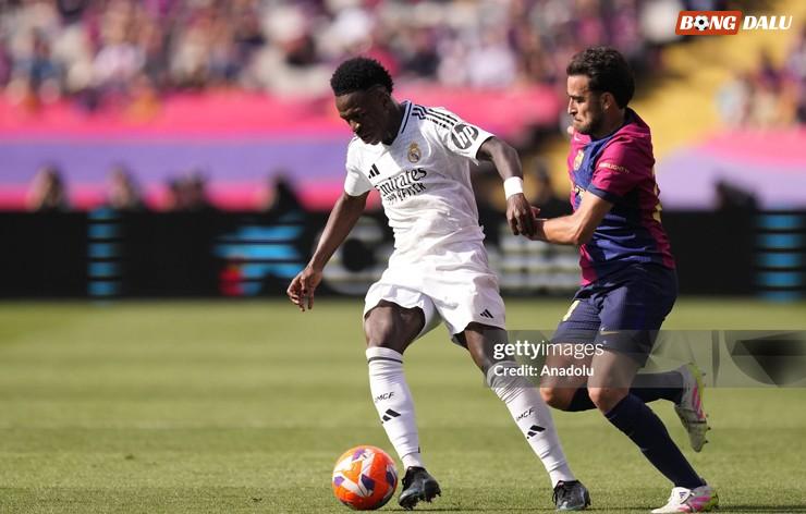 Vinicius đã thi đấu cực hay trước Barcenola 