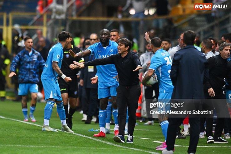 Napoli gây thất vọng lớn