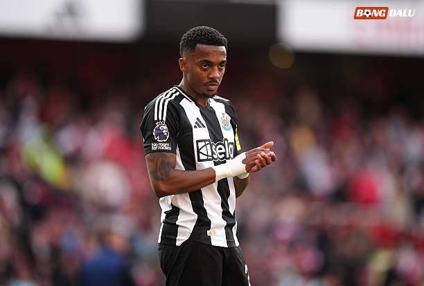 Isak không có nhiều khả năng bình phục kịp cho Newcastle ở vòng cuối