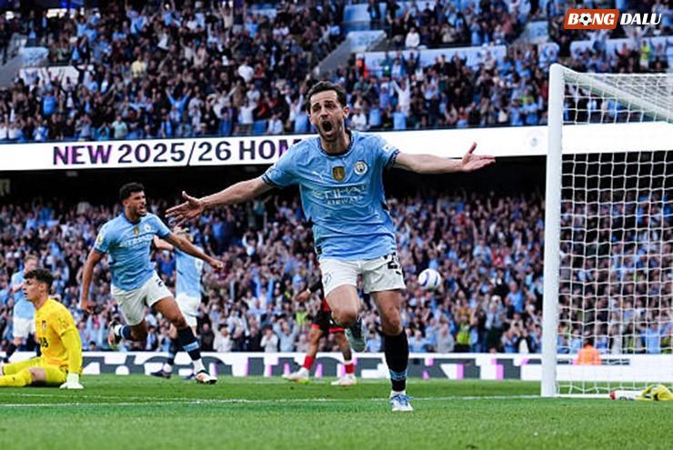 Man City đã trở lại vị trí thứ 3 và nắm ưu thế lớn nhất trong cuộc đua top 5