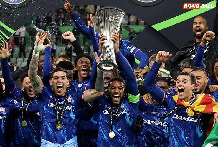 Chelsea đăng quang Conference League 2024/25