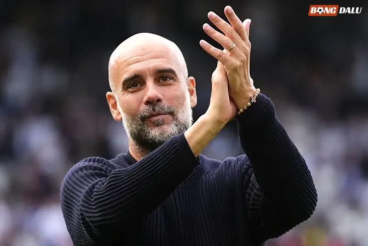 Pep Guardiola biết ơn Man City vì không sa thải mình