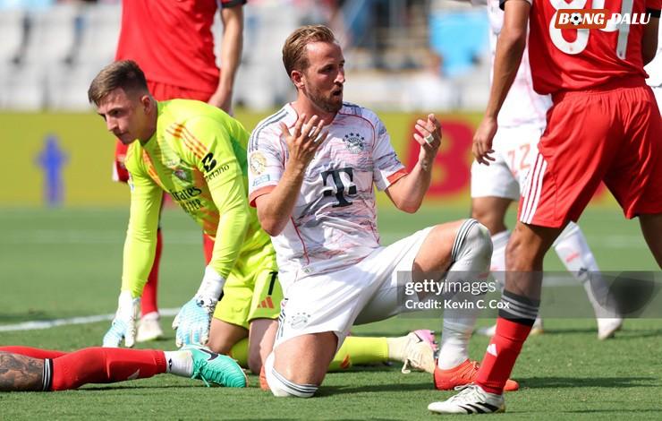 Bayern Munich của Harry Kane đi tiếp với ngôi nhì bảng C