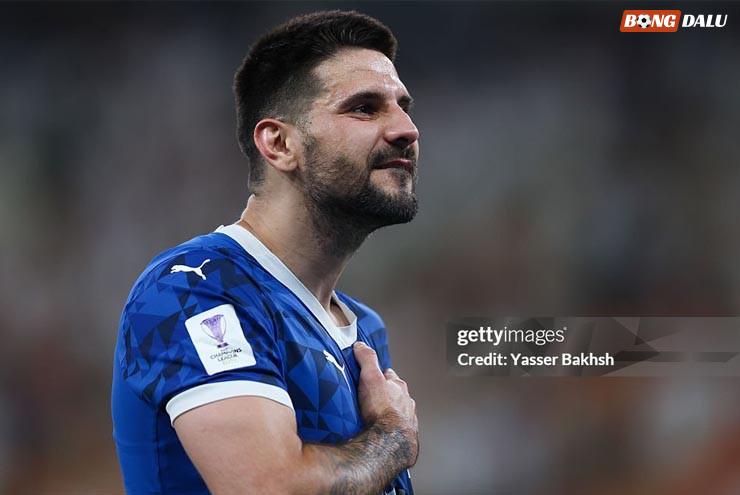 Mitrovic liệu có cập bến MU?
